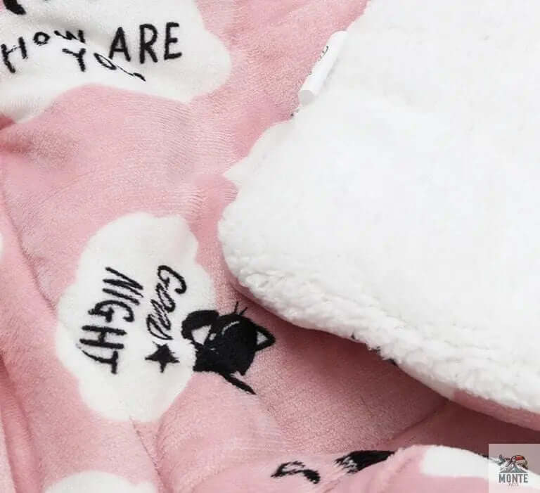 Flauschige Allzweckdecke - DreamCat