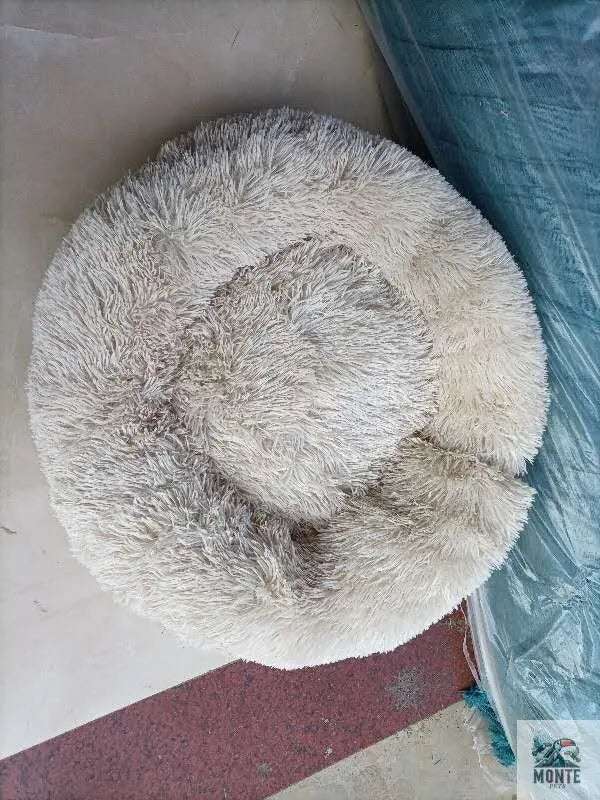 Fluffy Comfort – Rundes Kuschelbett für Hunde und Katzen | MONTE PETS